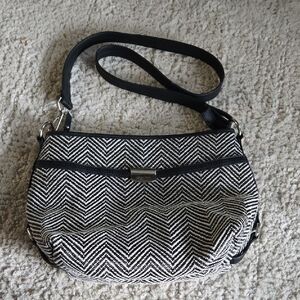 Chic Chevron Rossetti Crossbody Bag in Black and White
